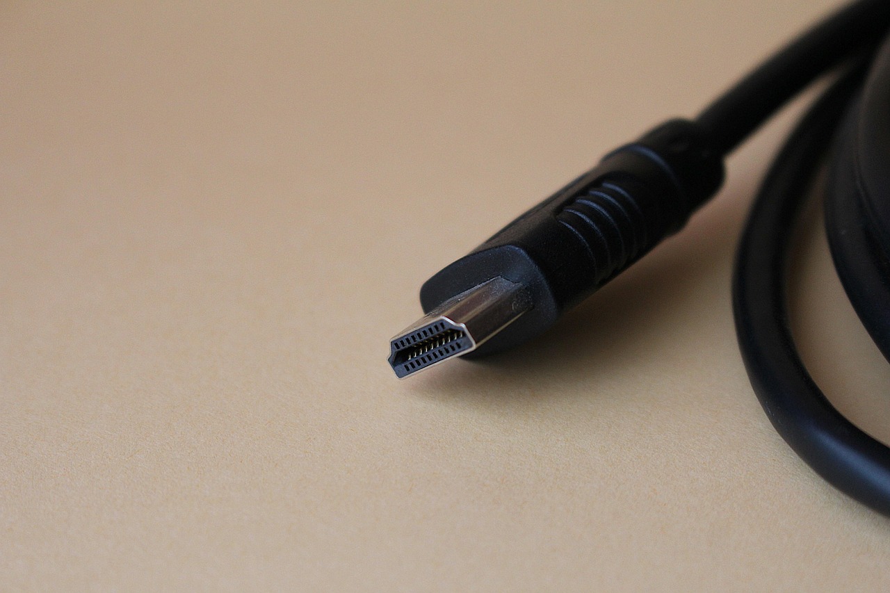 Wireless HDMI: when it works and when to run a cable - content creator lighting and camera mounting